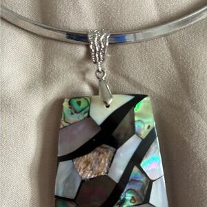 Elegant Silver and Abalone Pendant Necklace OS